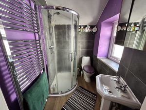 Photo 15- click for photo gallery